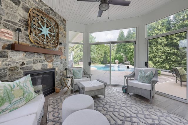 517 WHEATFIELD DR, Lititz, PA 17543