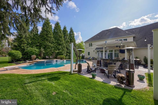 517 WHEATFIELD DR, Lititz, PA 17543
