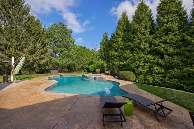 517 WHEATFIELD DR, Lititz, PA 17543