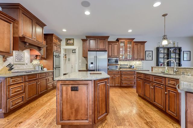 517 WHEATFIELD DR, Lititz, PA 17543