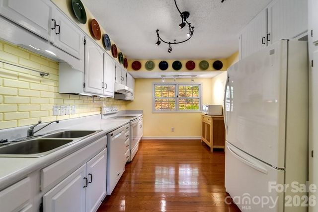 1168 North Country Club Drive, Cullowhee, NC 28723