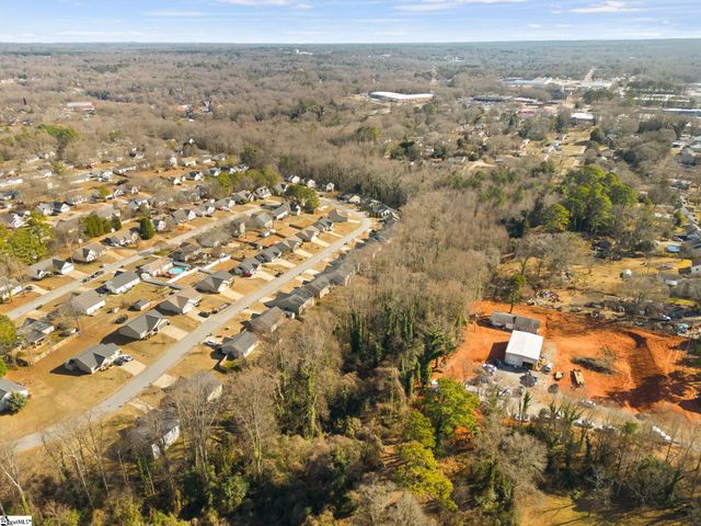 445 Blairwood Court, Spartanburg, SC 29303