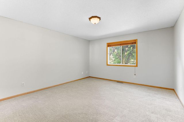 11852 Yellow Pine Street NW, Coon Rapids, MN 55448