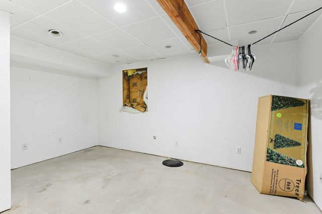 11852 Yellow Pine Street NW, Coon Rapids, MN 55448