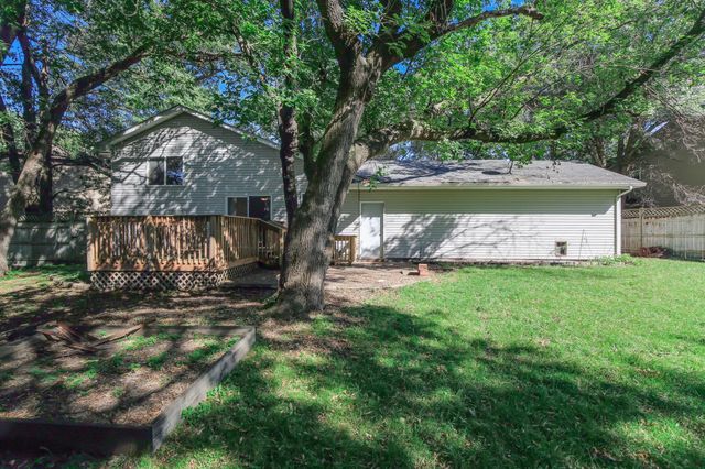 11852 Yellow Pine Street NW, Coon Rapids, MN 55448