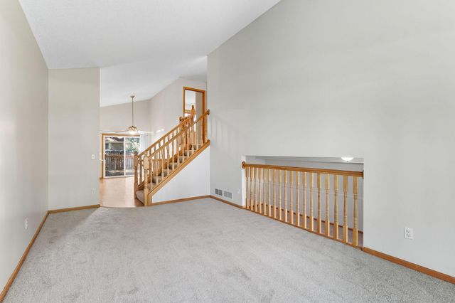 11852 Yellow Pine Street NW, Coon Rapids, MN 55448