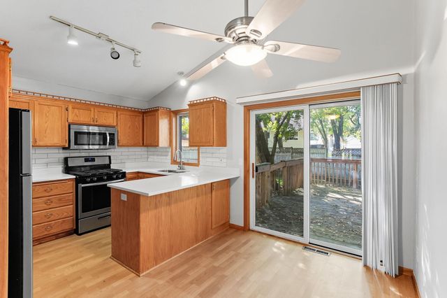 11852 Yellow Pine Street NW, Coon Rapids, MN 55448