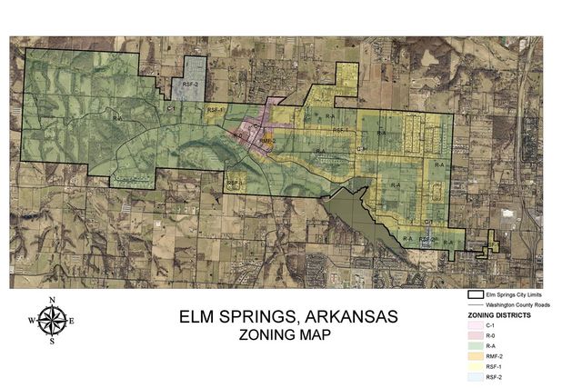 516 S Lake Road, Elm Springs, AR 72762