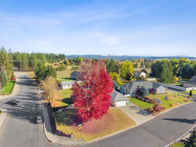 15024 N McKinnon Ct, Mead, WA 99201