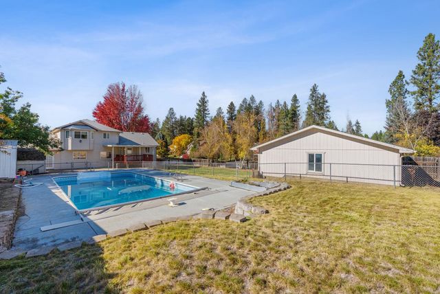 15024 N McKinnon Ct, Mead, WA 99201