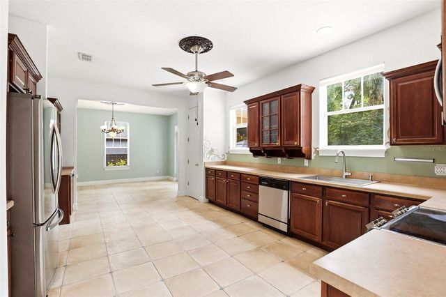 289 GARDEN STREET, Lake Helen, FL 32744