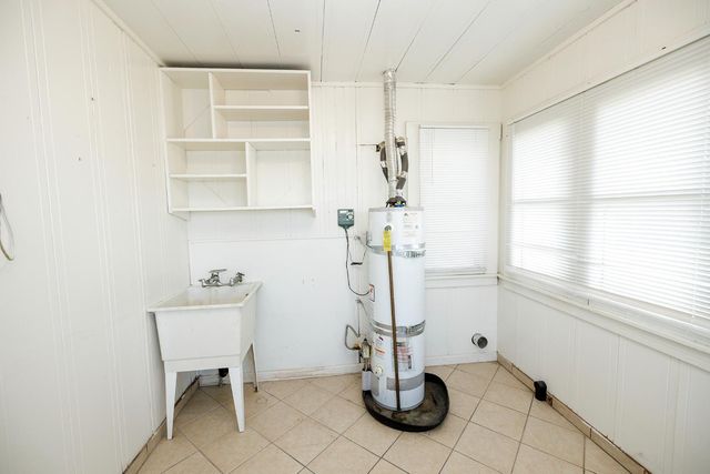 153 Almond Ave, Turlock, CA 95380