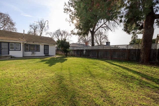 153 Almond Ave, Turlock, CA 95380