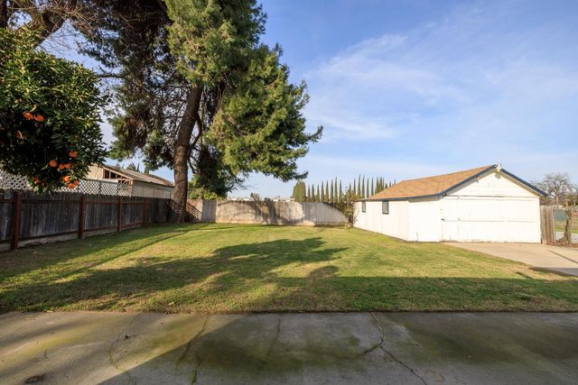 153 Almond Ave, Turlock, CA 95380