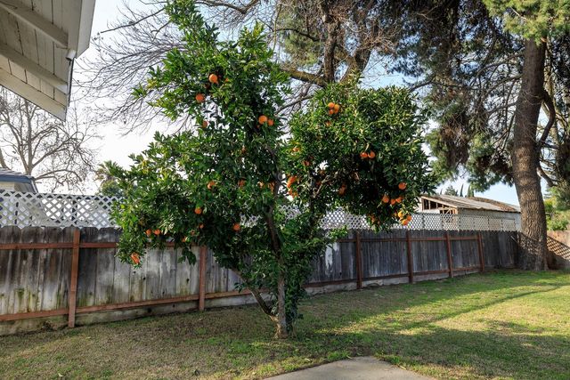 153 Almond Ave, Turlock, CA 95380