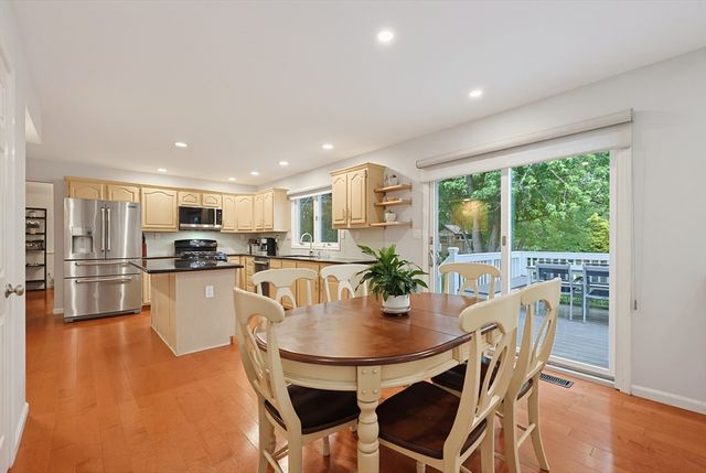 12 Iron Hollow Rd, Sharon, MA 02067