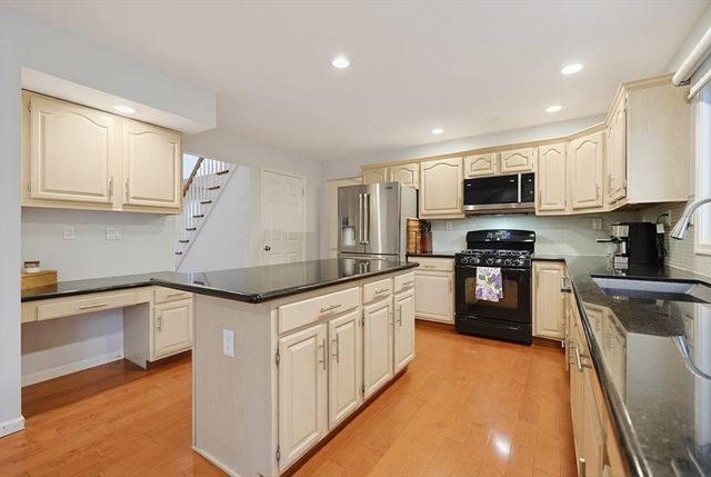 12 Iron Hollow Rd, Sharon, MA 02067