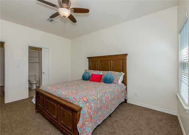 4265 Green Pastures, North Zulch, TX 77872