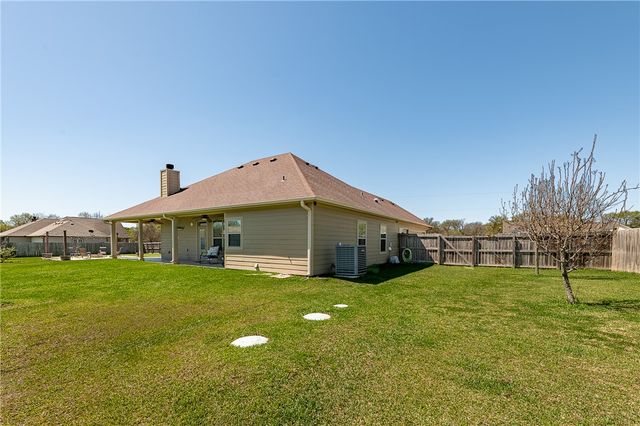 4265 Green Pastures, North Zulch, TX 77872