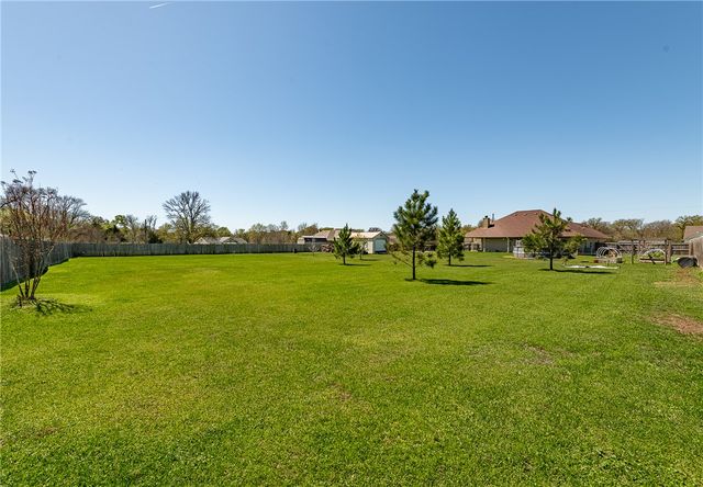 4265 Green Pastures, North Zulch, TX 77872