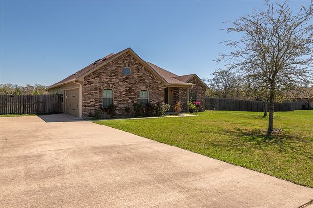 4265 Green Pastures, North Zulch, TX 77872