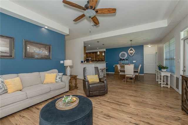 4265 Green Pastures, North Zulch, TX 77872