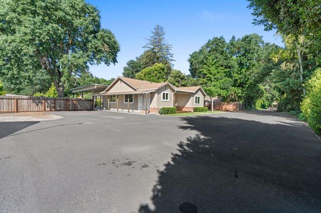 8850 Hildreth Ln, Stockton, CA 95212