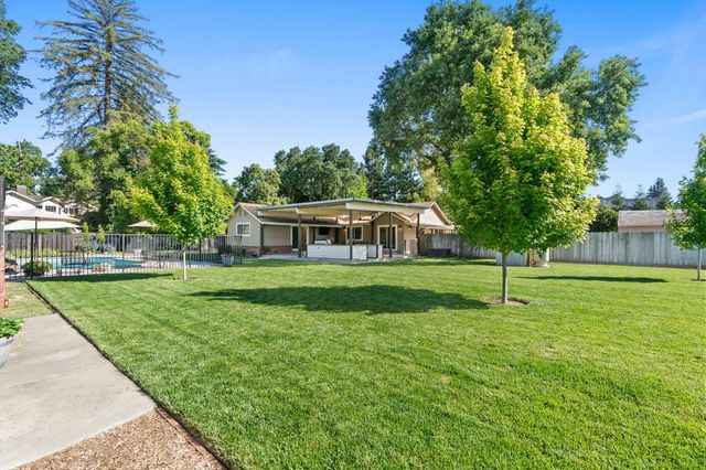 8850 Hildreth Ln, Stockton, CA 95212