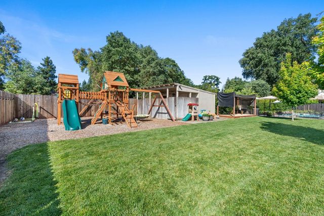 8850 Hildreth Ln, Stockton, CA 95212