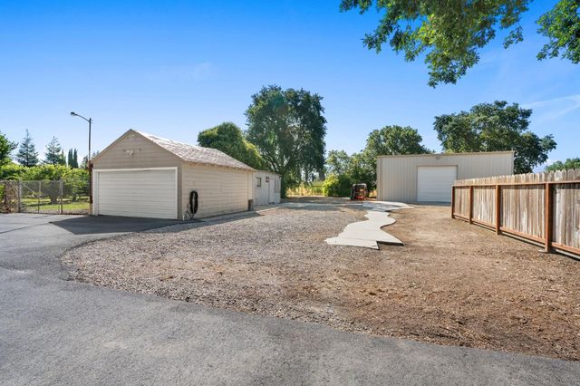 8850 Hildreth Ln, Stockton, CA 95212