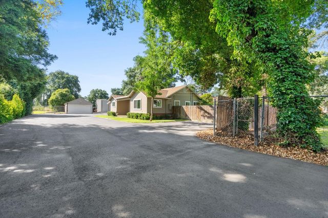 8850 Hildreth Ln, Stockton, CA 95212