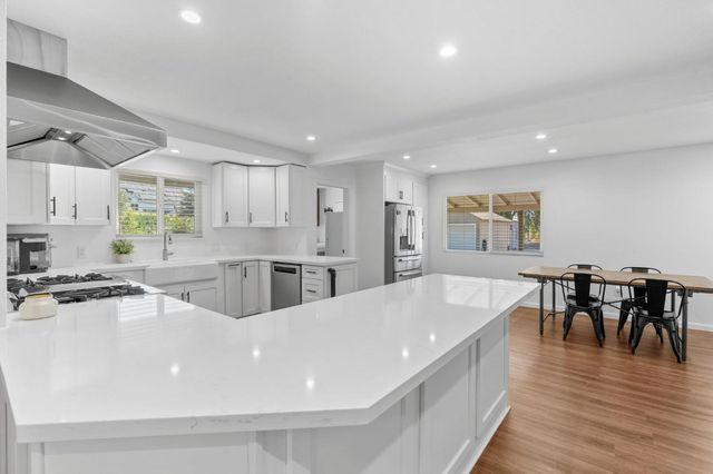 8850 Hildreth Ln, Stockton, CA 95212