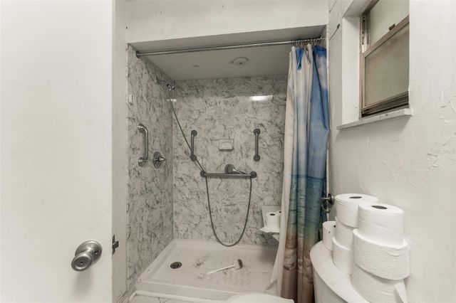 300 MONTICELLO DRIVE, Altamonte Springs, FL 32701