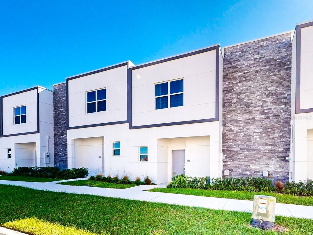 605 TRIKOMO DRIVE, Davenport, FL 33896