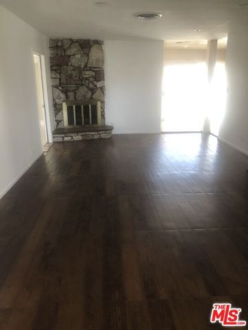 8159 ALDEA Avenue, Van Nuys (los Angeles), CA 91406