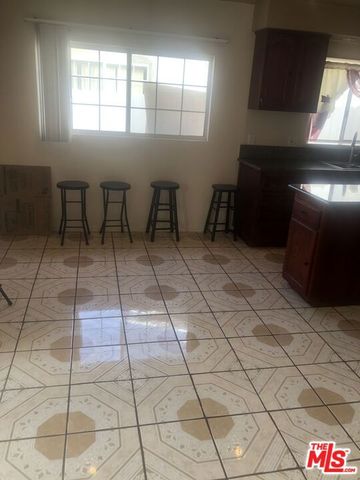 8159 ALDEA Avenue, Van Nuys (los Angeles), CA 91406