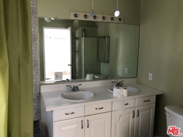 8159 ALDEA Avenue, Van Nuys (los Angeles), CA 91406