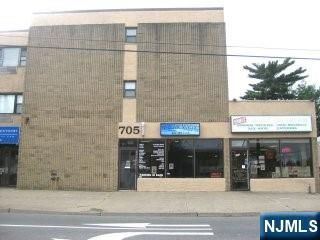 705 Main Street middle store, Hackensack, NJ 07601