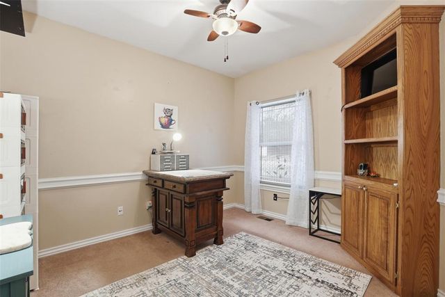 704 N Geronimo Way, Mustang, OK 73064