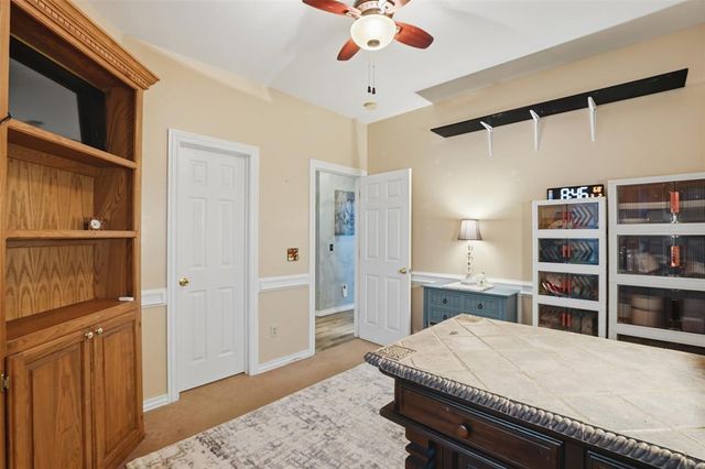 704 N Geronimo Way, Mustang, OK 73064