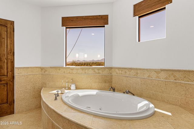 17506 E Rancho Tierra Drive, Rio Verde, AZ 85263