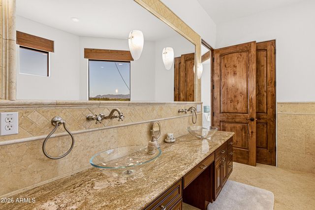 17506 E Rancho Tierra Drive, Rio Verde, AZ 85263
