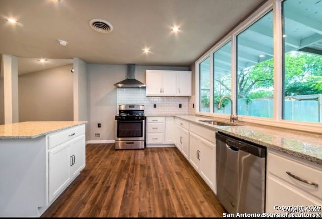 3715 Electra Dr, San Antonio, TX 78218