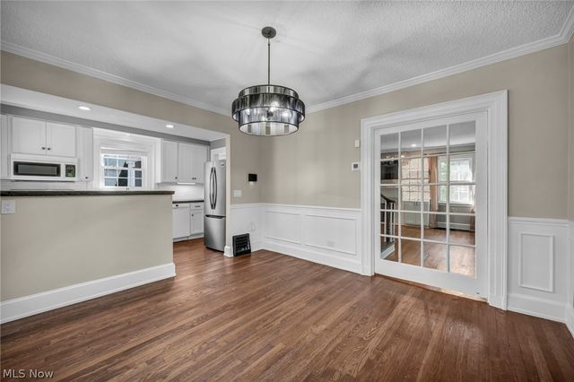 137 N Rose Boulevard, Akron, OH 44302