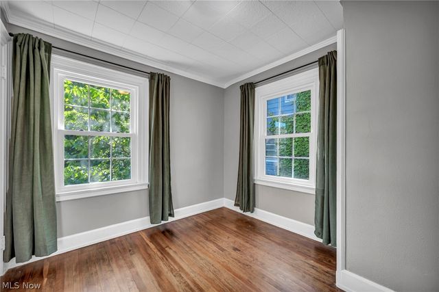 137 N Rose Boulevard, Akron, OH 44302