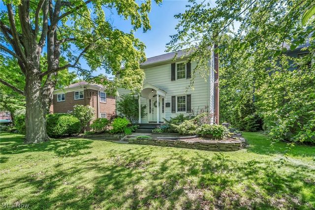 137 N Rose Boulevard, Akron, OH 44302