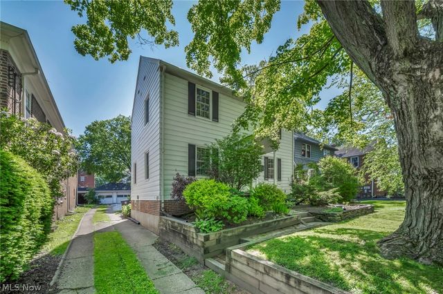 137 N Rose Boulevard, Akron, OH 44302