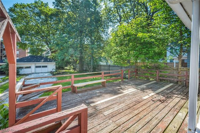 137 N Rose Boulevard, Akron, OH 44302