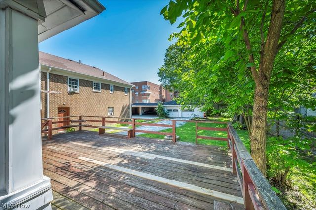 137 N Rose Boulevard, Akron, OH 44302