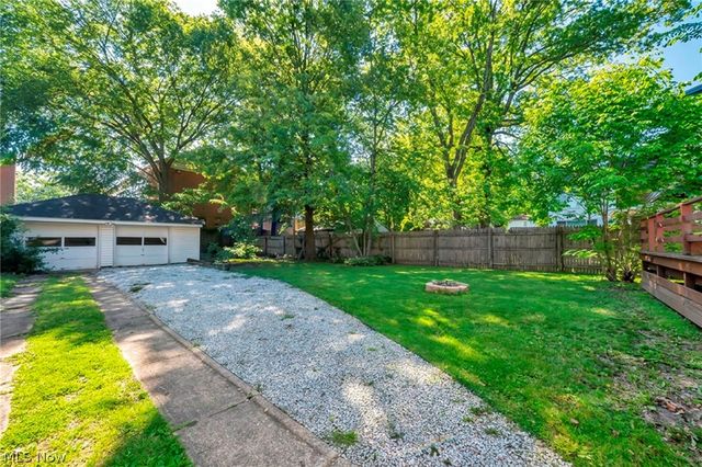 137 N Rose Boulevard, Akron, OH 44302